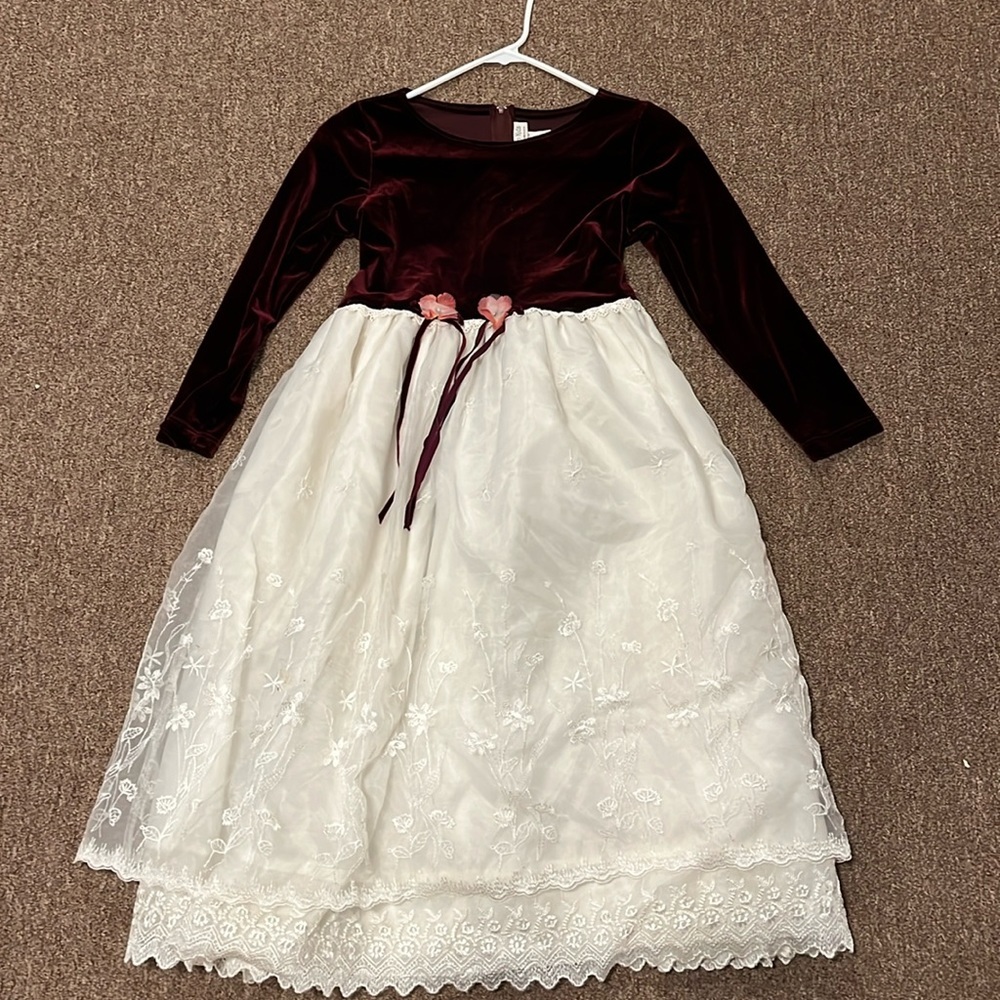 Crayon kids beautiful burgundy,l/cream dress Size 9/10